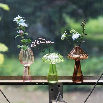 Mushroom Glass Vase Creative Plant Hydroponic Vase Home Art Transparent Aromatherapy Bottle Small Vase Table Flower Decoration